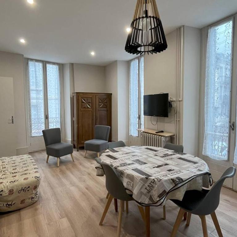 Appartement T2 pour 5 Pers. à Cauterets - FR-1-234-119 - Appartement (5 Adultes) - 5