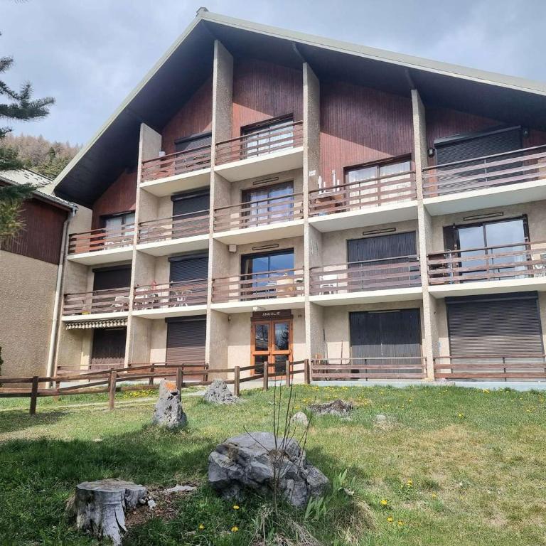Appartement 2 Chambres - Terrasse - Centre Station - Parking - Appartamento con 2 Camere da Letto - 6