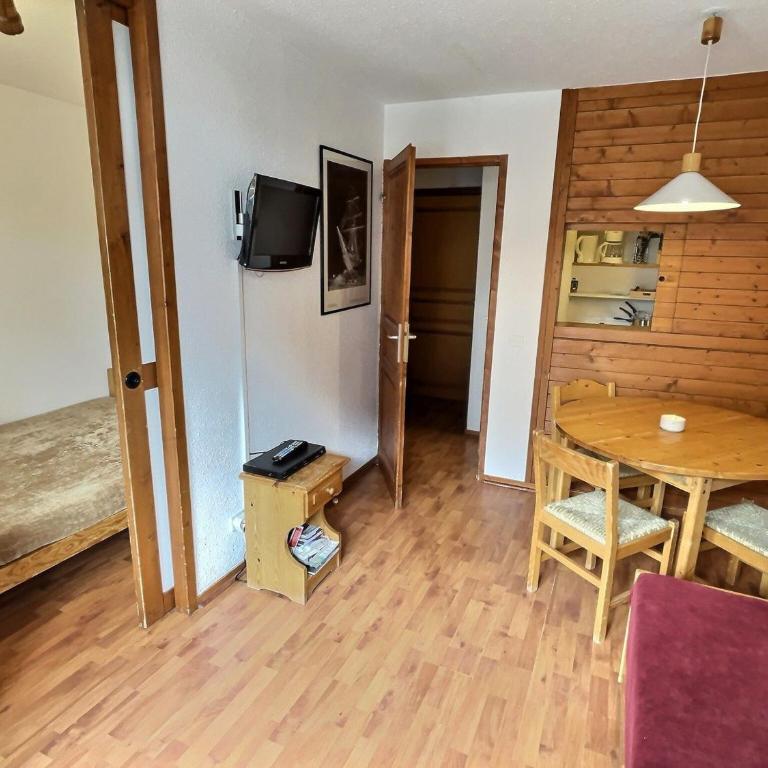 Appartement ski aux pieds Val d'Isère, pour 4, balcon, animaux acceptés - FR-1-411-153 - Appartement - 2