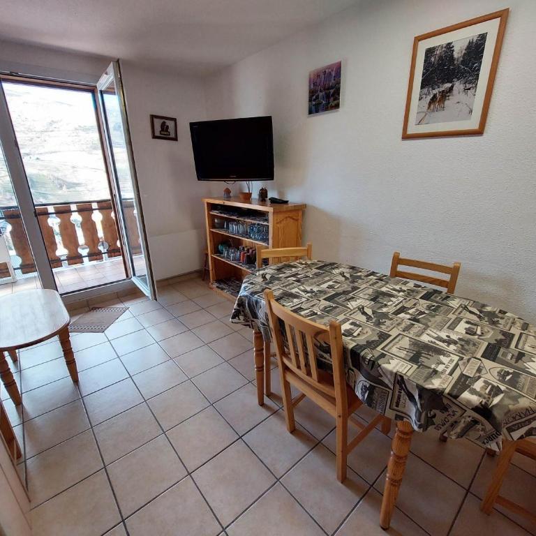 Spacieux 2 Pièces, Vue Pistes, Animaux Admis - FR-1-516-60 - Apartment (6 Erwachsene) - 1