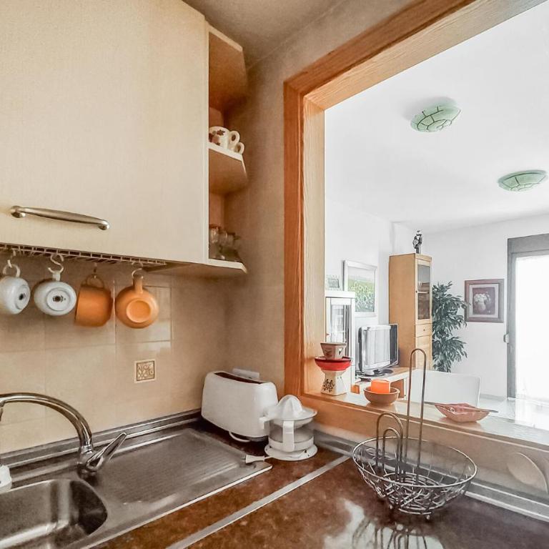 2 Bedroom Beautiful Apartment In Fuengirola - Apartamento de 2 dormitorios - 11