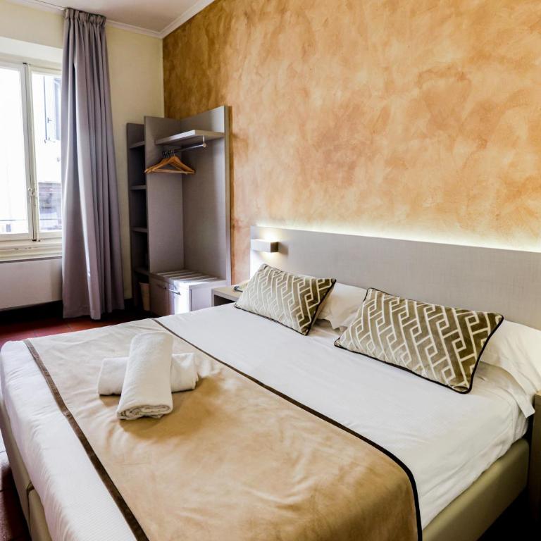 Albergo Firenze - Camera Matrimoniale/Doppia con Letti Singoli - 4