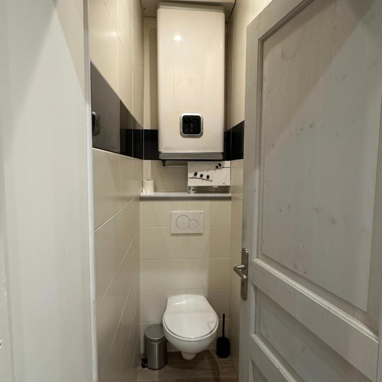 Le Refuge T3 centre ville 63m2 pied des montagnes - Two-Bedroom Apartment - 18