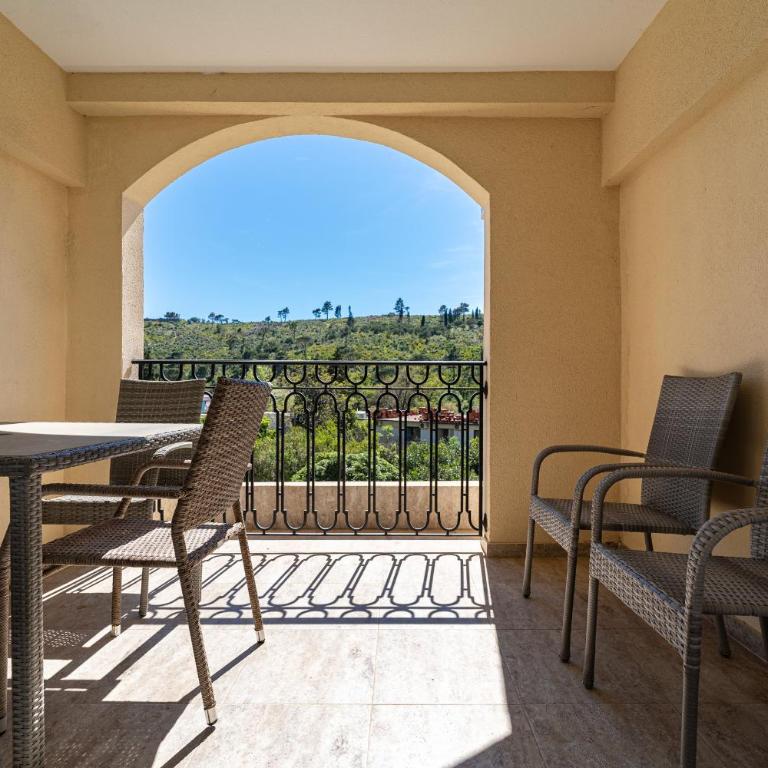 Villa Jadranka Sutomore - Apartman sa Pogledom na Vrt - 3