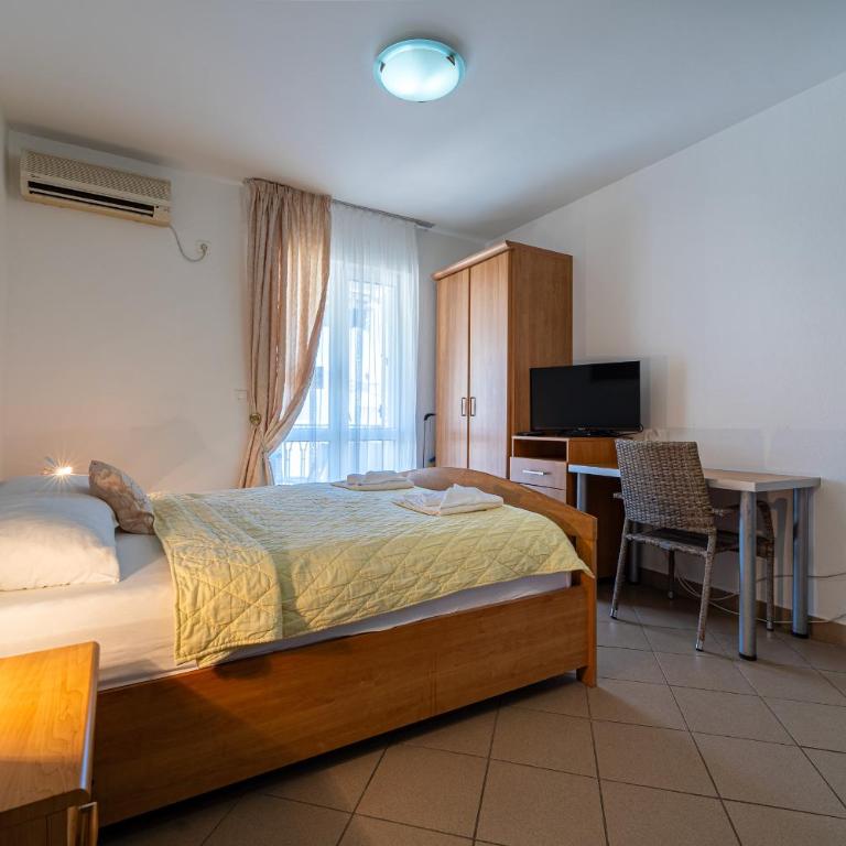 Villa Jadranka Sutomore - Superior Dvokrevetna Soba sa Bračnim Krevetom - 6
