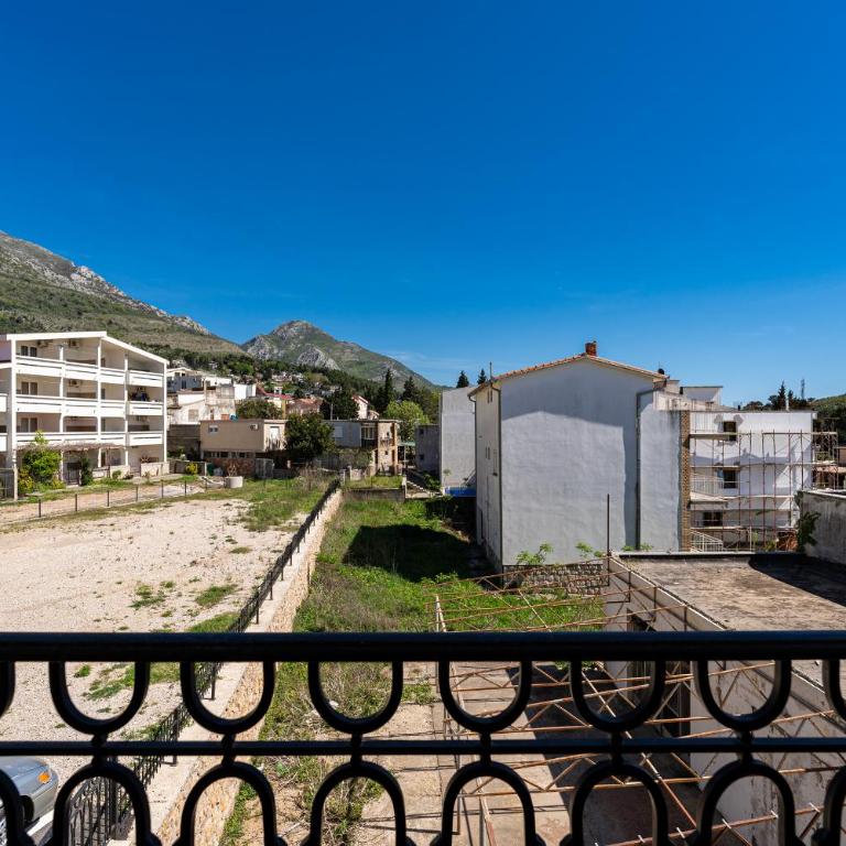 Villa Jadranka Sutomore - Superior Dvokrevetna Soba sa Bračnim Krevetom - 4