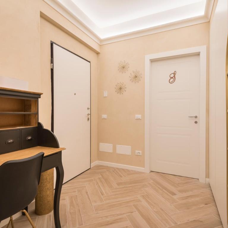 Golden Chic - Città Alta - Camera Queen Deluxe - 9