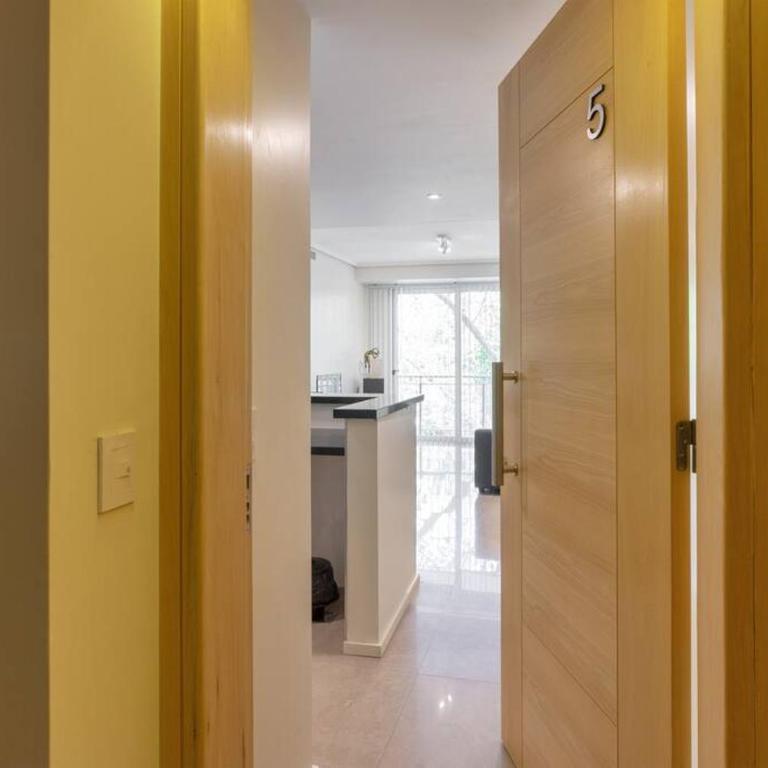 Moderno departamento con pileta, gimnasio y SUM - Apartamento de 1 dormitorio - 17