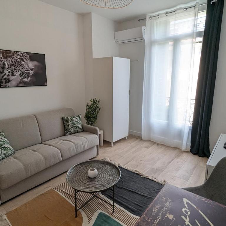 COMBOUL - Studio avec Balcon - 6