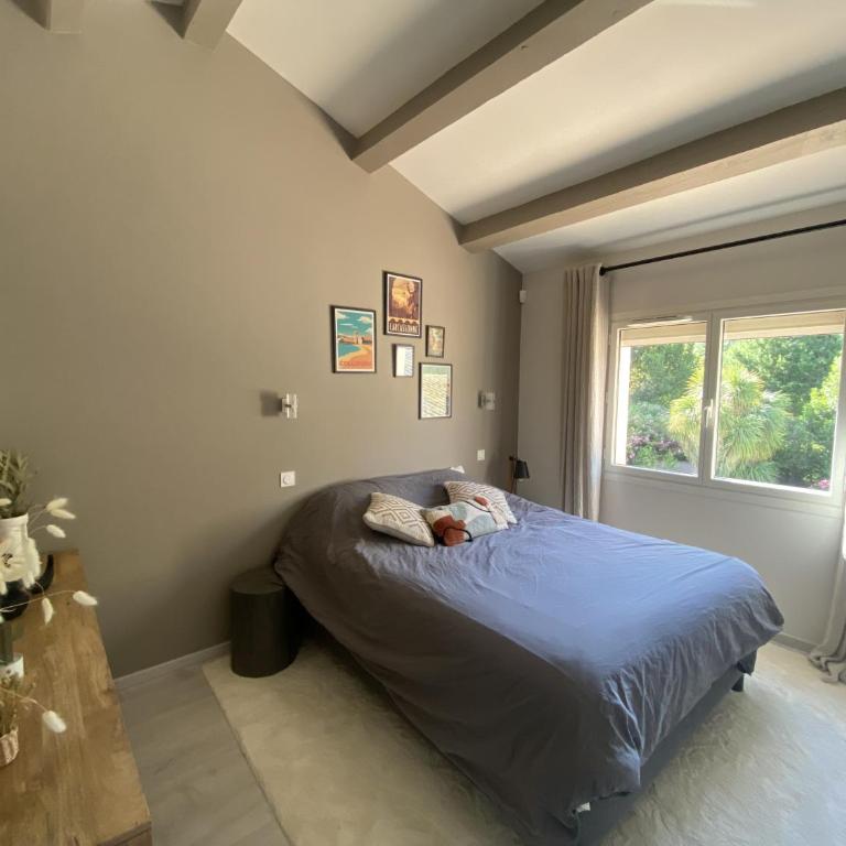 VILLA de charme avec piscine et jardin en bord de mer - Villa - 6