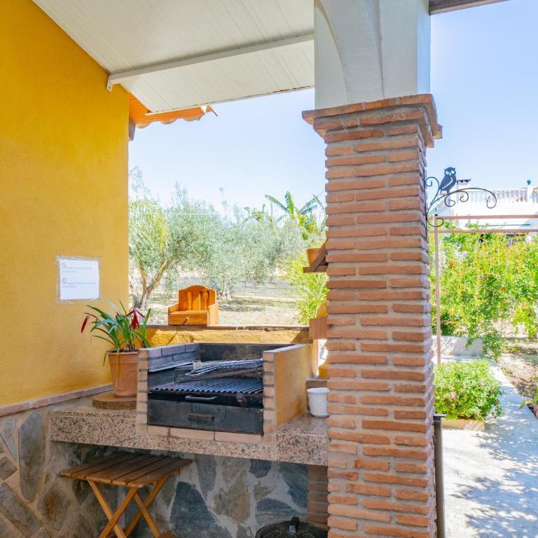 Cubo's Casa María los Javieles - Three-Bedroom House - 17