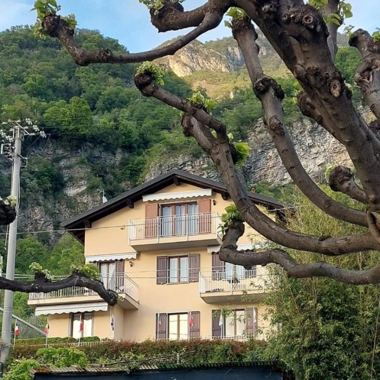 B&B-FORESTERIA Casa Della Musica Lake Como - Camera Matrimoniale con Terrazza e con Vista Lago - 3
