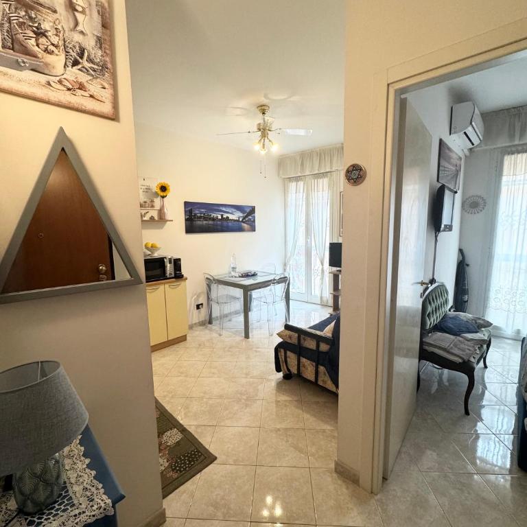 Casa Girasole Sanremo centro - Appartamento con 1 Camera da Letto - 3