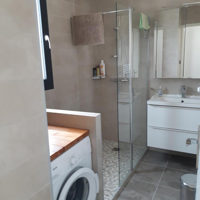 Appartement fonctionnel proche du centre ville - Apartamento de 3 dormitorios - 2