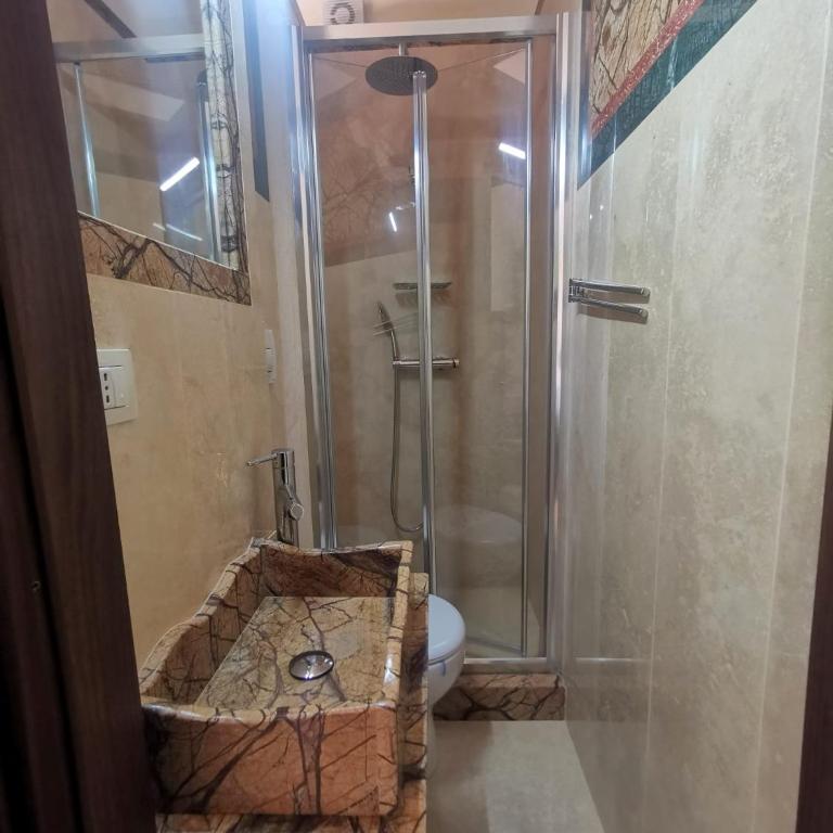 Queen's Luxurious House - Camera Deluxe - 7