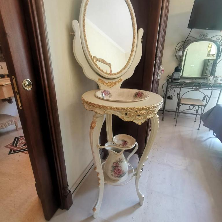 Queen's Luxurious House - Camera Tripla Standard - 8