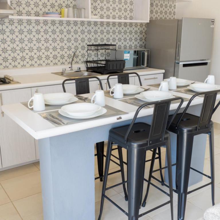 Alberca 3 recámaras 3 baños Aeropuerto cerca - Three-Bedroom House - 29