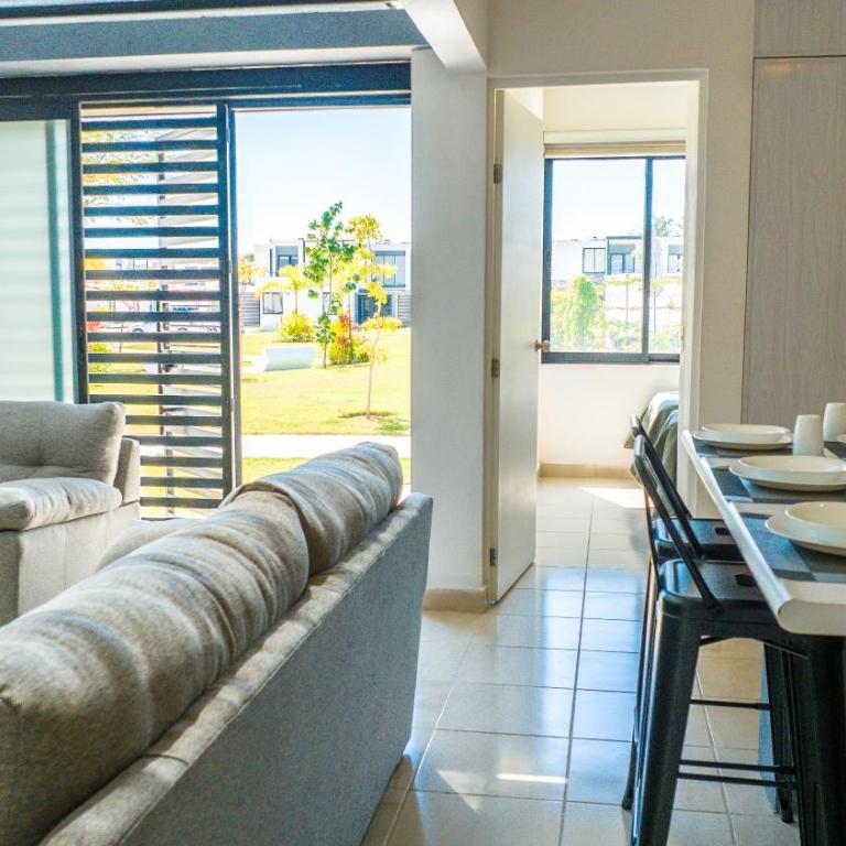 Alberca 3 recámaras 3 baños Aeropuerto cerca - Three-Bedroom House - 42