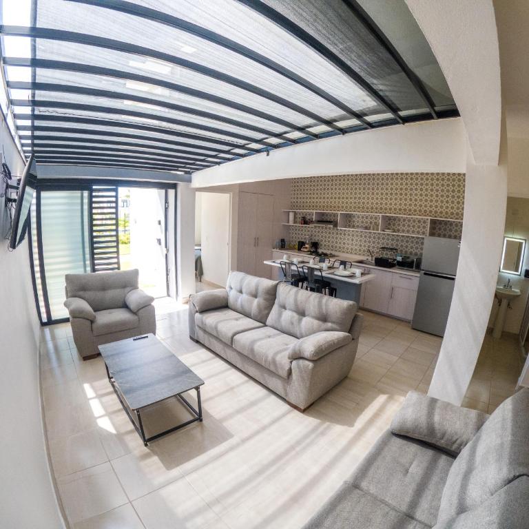 Alberca 3 recámaras 3 baños Aeropuerto cerca - Three-Bedroom House - 20
