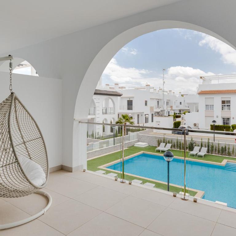Enora Garden Quesada 16 - Two-Bedroom Apartment - 2