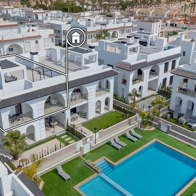 Enora Garden Quesada 16 - Two-Bedroom Apartment - 22