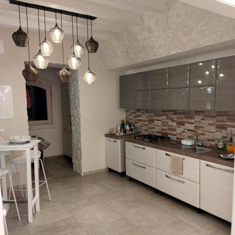 Villa Brachychiton - Casa Vacanze con 3 Camere da Letto - 32