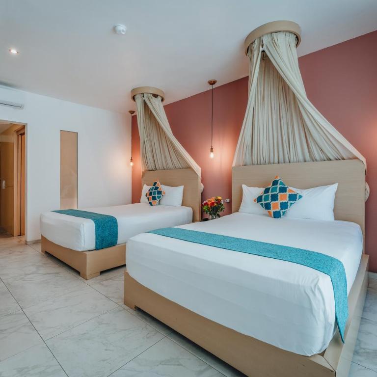 Soho Playa Hotel - Habitación con 1 cama extragrande o 2 camas grandes - 3