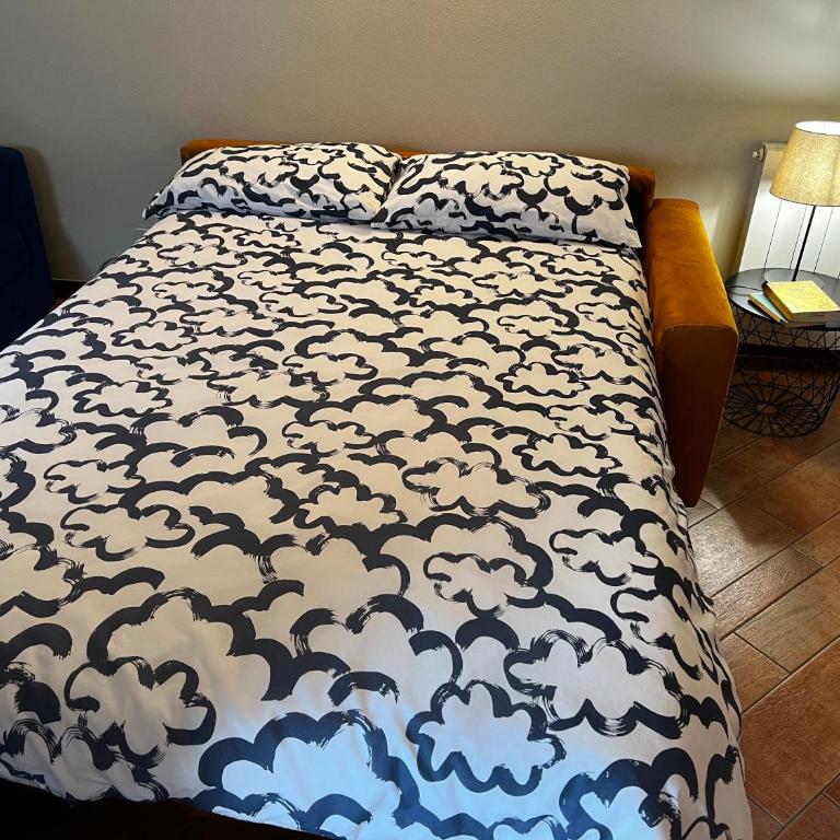 Attico in Piazza Matteotti - Appartamento con 2 Camere da Letto e Vista Lago - 19