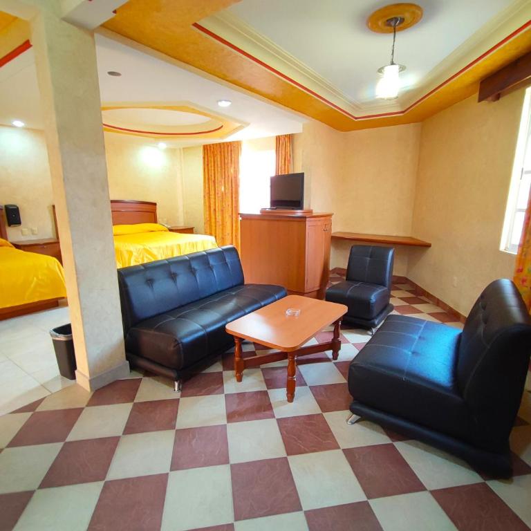 Auto Hotel Estrella del Sur - Habitación Doble Estándar con 2 camas dobles - 1