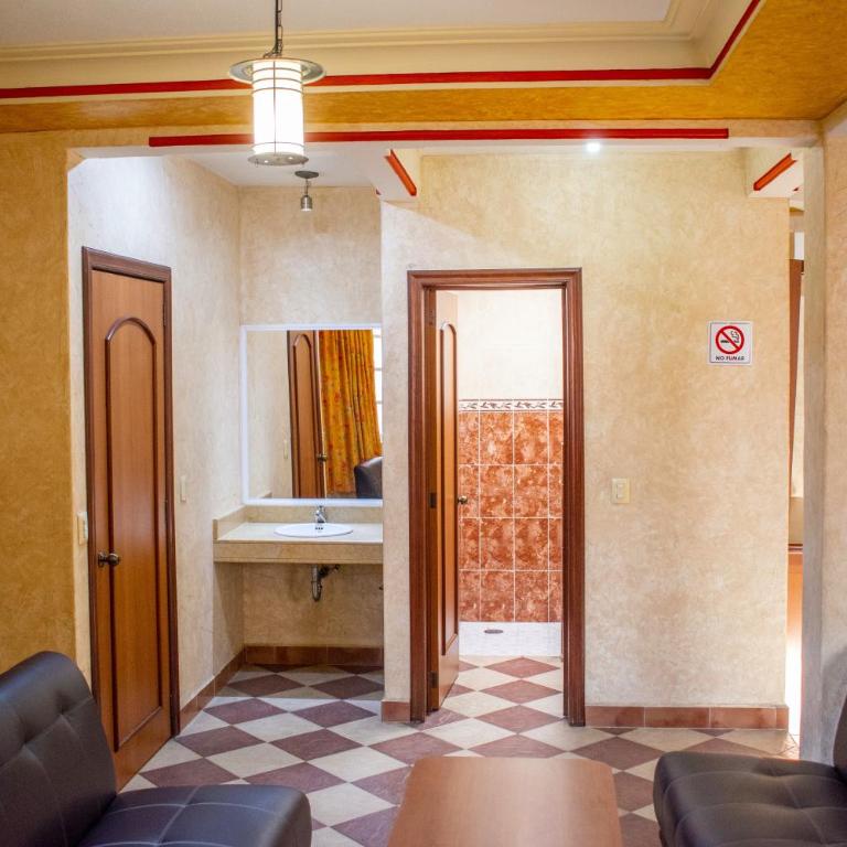 Auto Hotel Estrella del Sur - Habitación Doble Estándar con 2 camas dobles - 6
