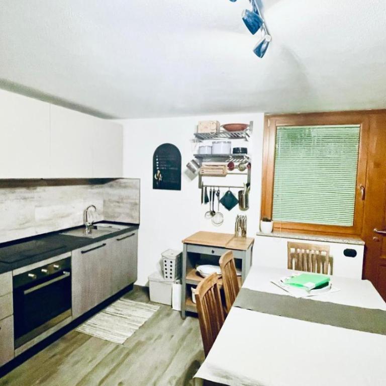 La Sellerie - One-Bedroom House - 12