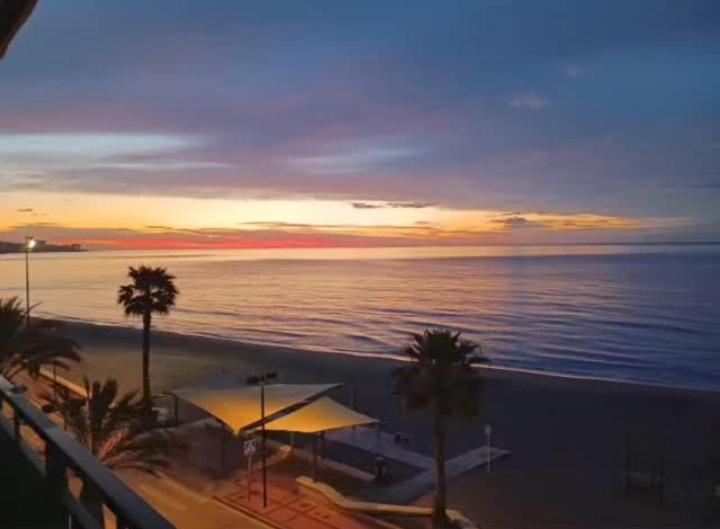 Fuengirola Primera Línea de Playa - Casa de 2 dormitorios - 2