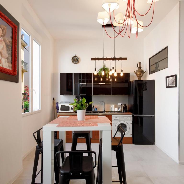 Incredible loft in Vieil Antibes with AC - Appartement - 5