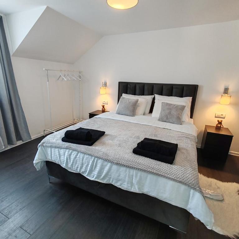 Rodjaci sa sela - Deluks Apartman s 1 Spavaćom Sobom i Pogledom na Vrt - 16