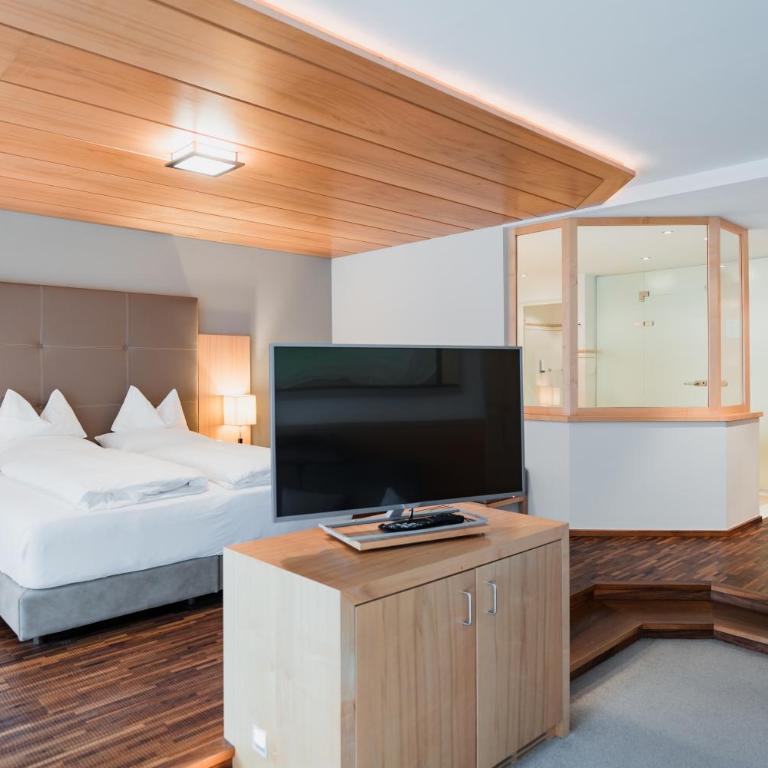 Hotel Chalet Das Alpenschlössel - Habitación Doble Deluxe con bañera - 3