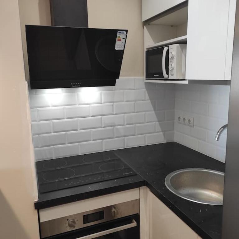Estudio céntrico en Torremolinos - One-Bedroom Apartment - 6