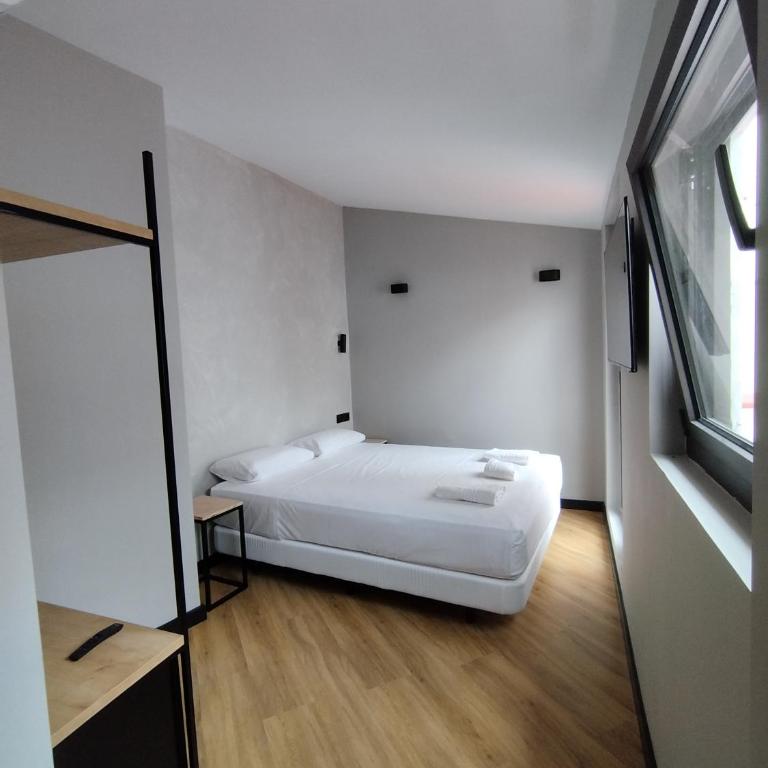 Sweet Sevilla Hostel - Habitación Doble con terraza - 11