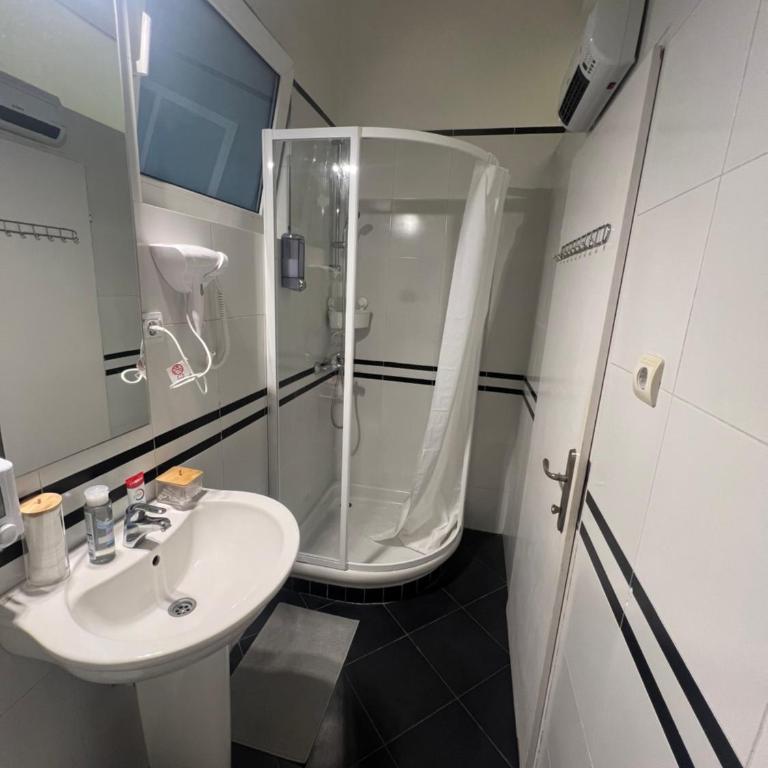 Cabbage Hostel - Apartman - 4