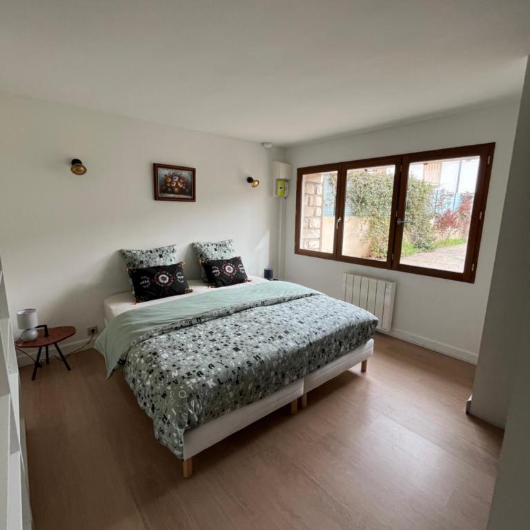 Maison familiale 3 chambres, parking gratuit - Three-Bedroom House - 22