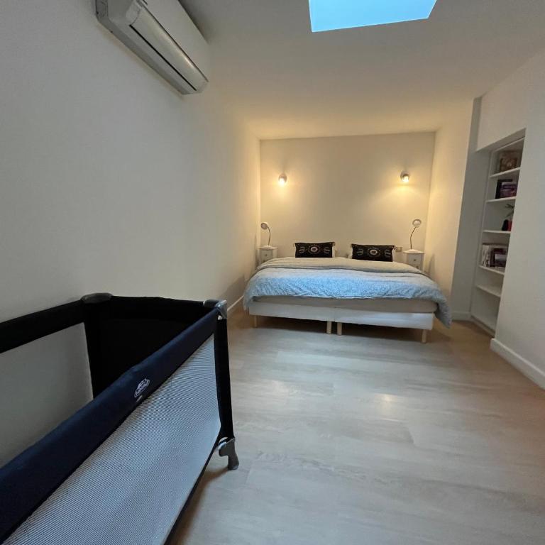 Maison familiale 3 chambres, parking gratuit - Three-Bedroom House - 28