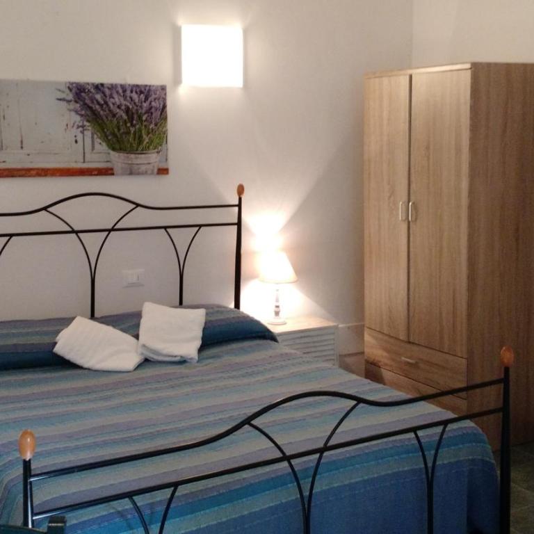 The 5 Terre - Chambre Double avec Salle de Bains Privative - 4