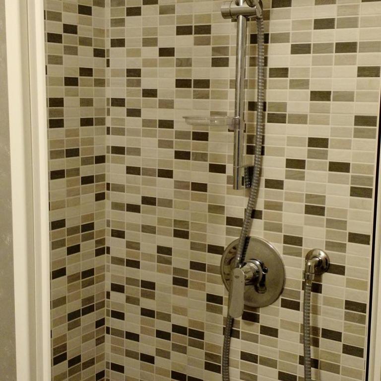 The 5 Terre - Chambre Double avec Salle de Bains Privative - 5