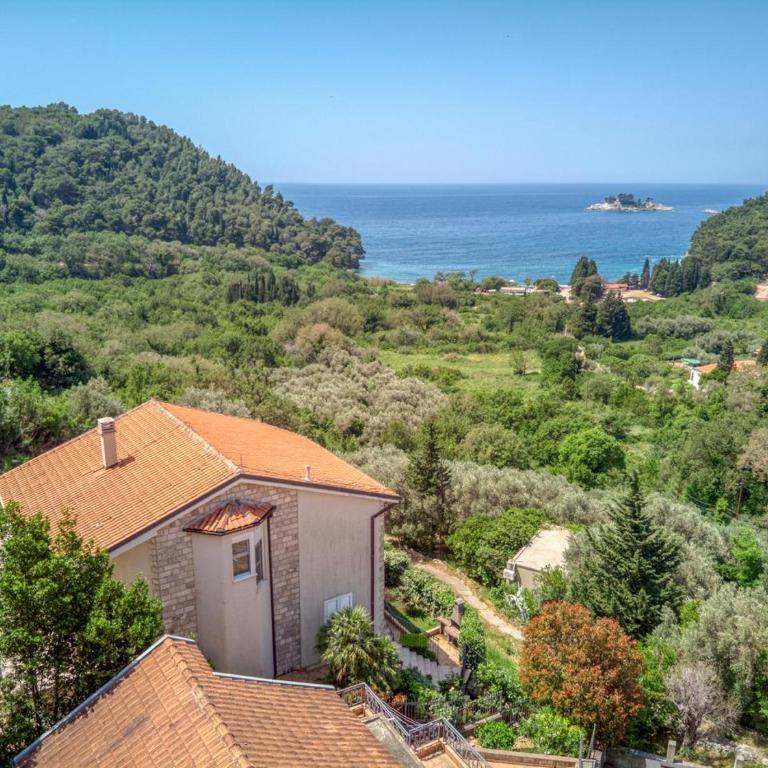 The view villa - Three-Bedroom Villa - 12