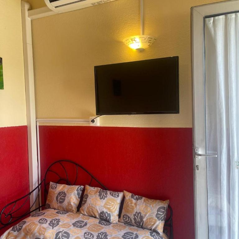 Villa in Heliovillage, Naturiste Village, South of France - Two-Bedroom Villa - 3