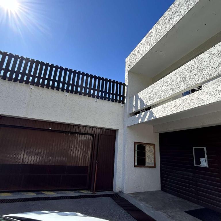 Appartement cosy 2 pièces avec balcon, proche centre et télécabine, piscine et tennis en été - FR-1-597-20 - Appartement (4 Adultes) - 3
