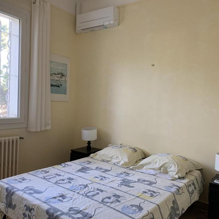 Hyères Pesquiers: Villa 5 Chambres avec Piscine et Climatisation - FR-1-335-169 - Villa - 13