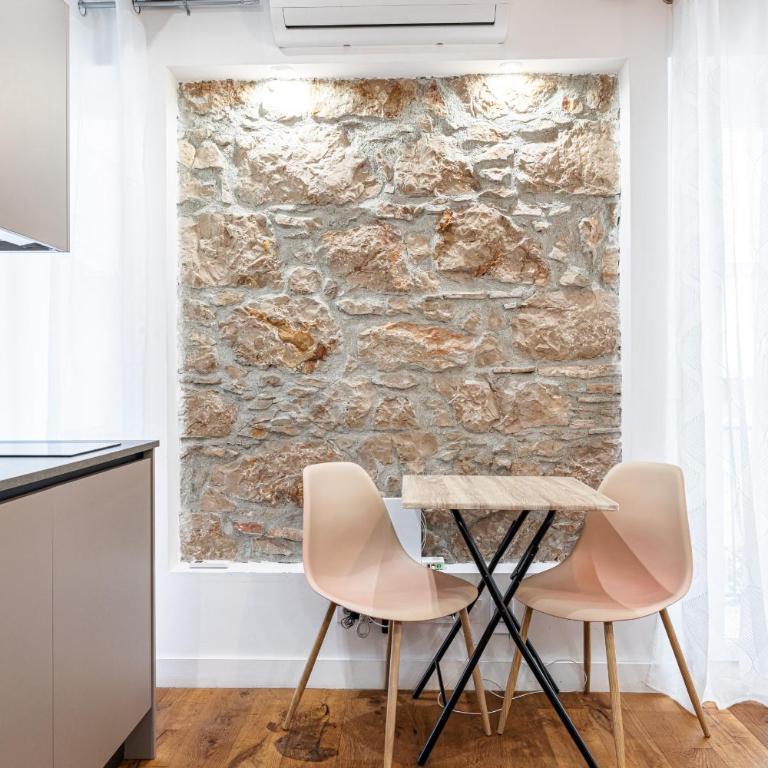 Pretty & Quiet Studio in Port Area - Studio - 20