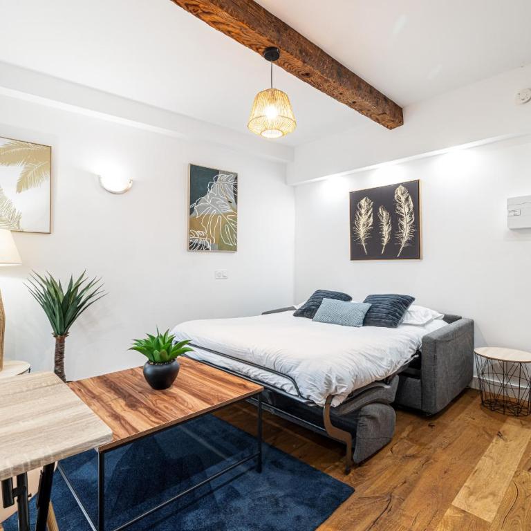Pretty & Quiet Studio in Port Area - Studio - 24