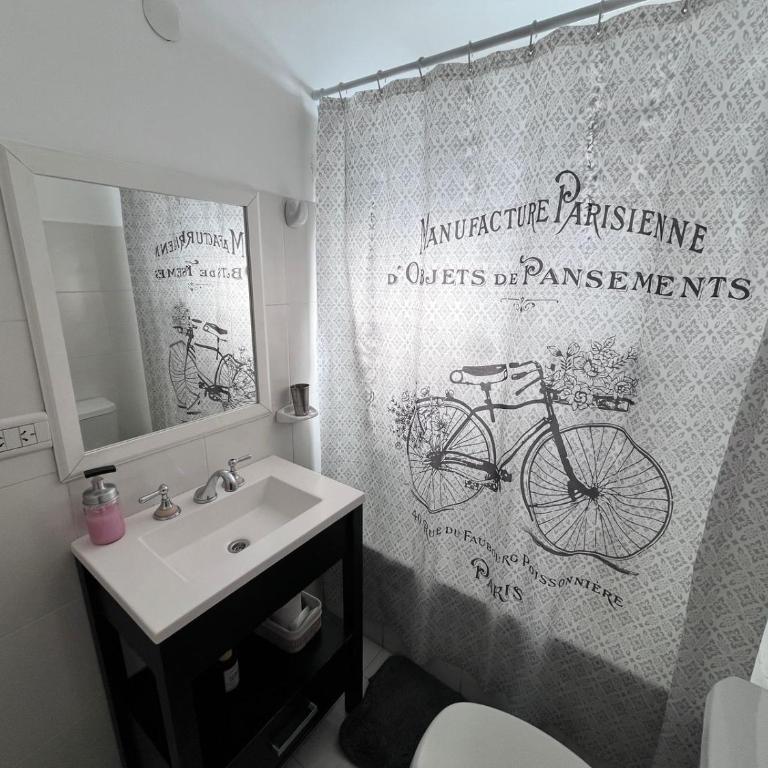 Victoria Plaza - One-Bedroom Apartment - 9