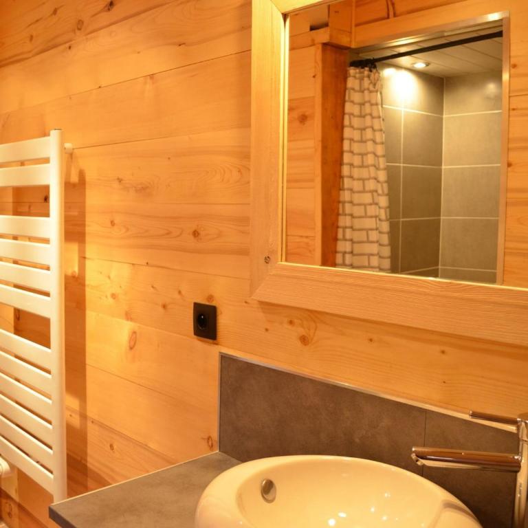 Chalet 3 Pièces, 5 Pers, Balcon, Parking, WIFI, Châtel - FR-1-676-46 - Appartement - 10